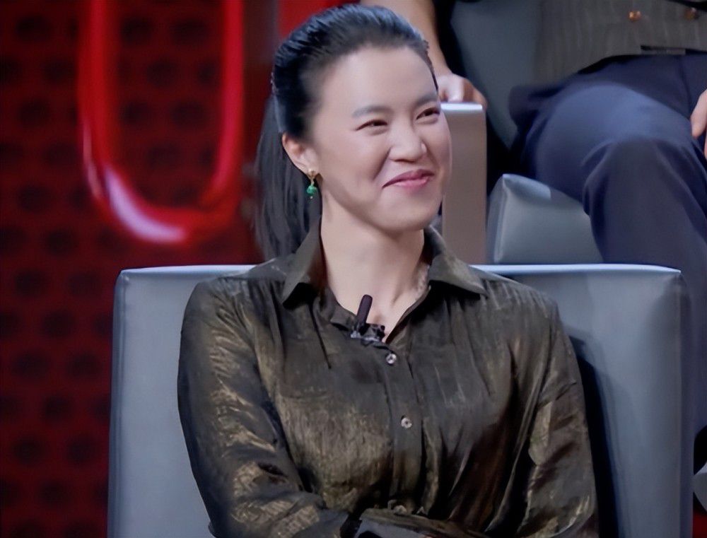 而且，这三个国家的酒精消耗量都非常高，所以他们的民众出现胃部不适的概率也大很多，对各类胃药的需求量也是全球最高，如果我们的九玄胃散能顺利进入这些国家，那我预计我们全年销售额会突破两亿盒。
